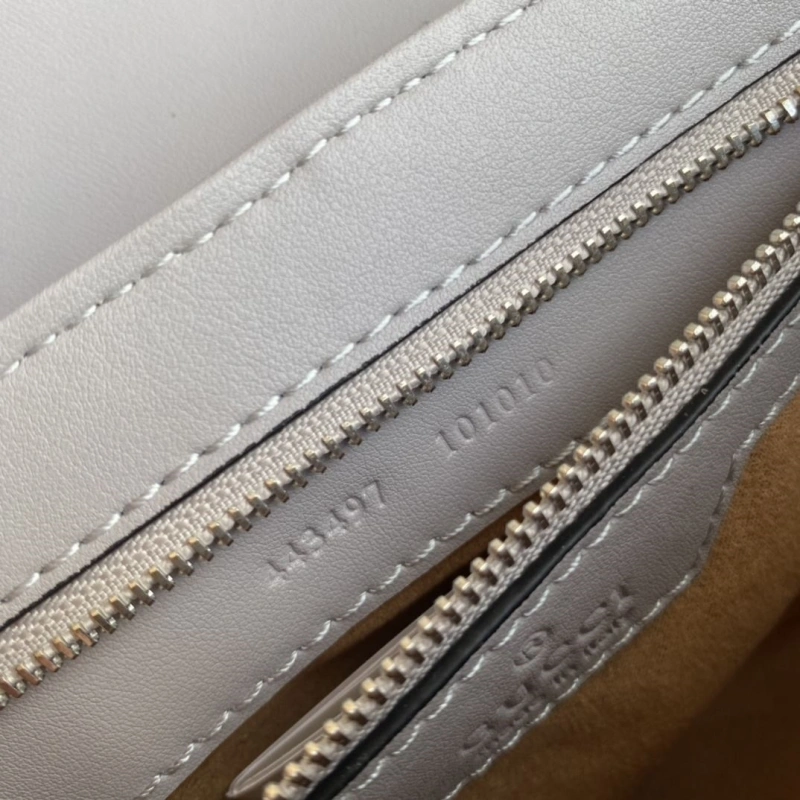 Gucci Satchel Bags 4189A-0036