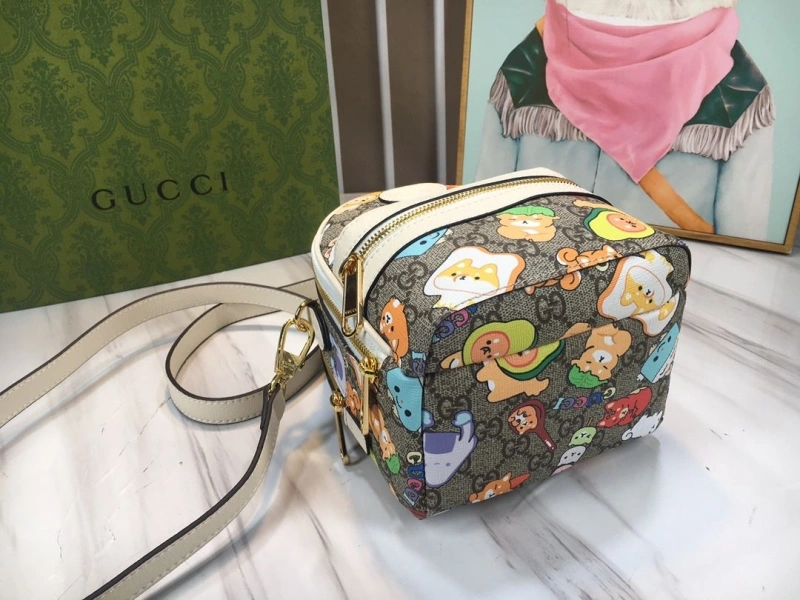 Gucci Backpacks 4189A-0156