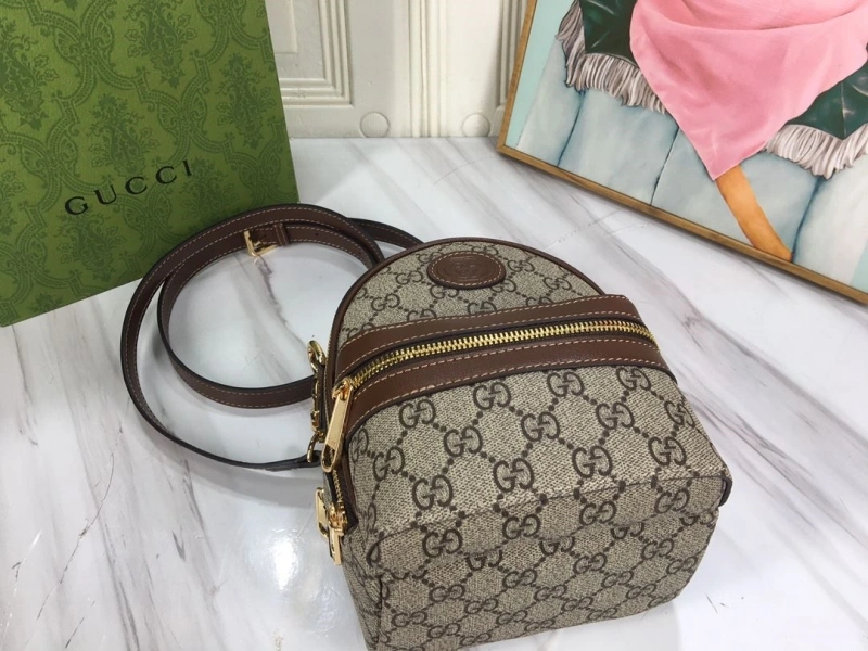 Gucci Backpacks 4189A-0157