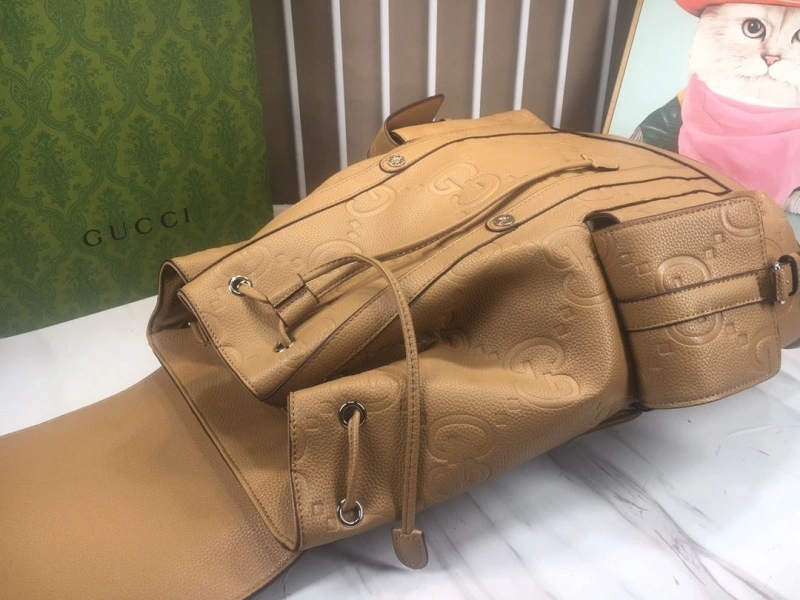 Gucci Backpacks 4189A-0261