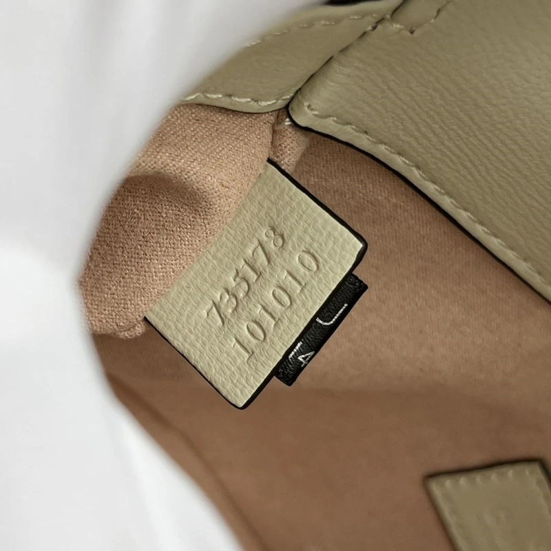 Gucci Satchel Bags 4189A-0475