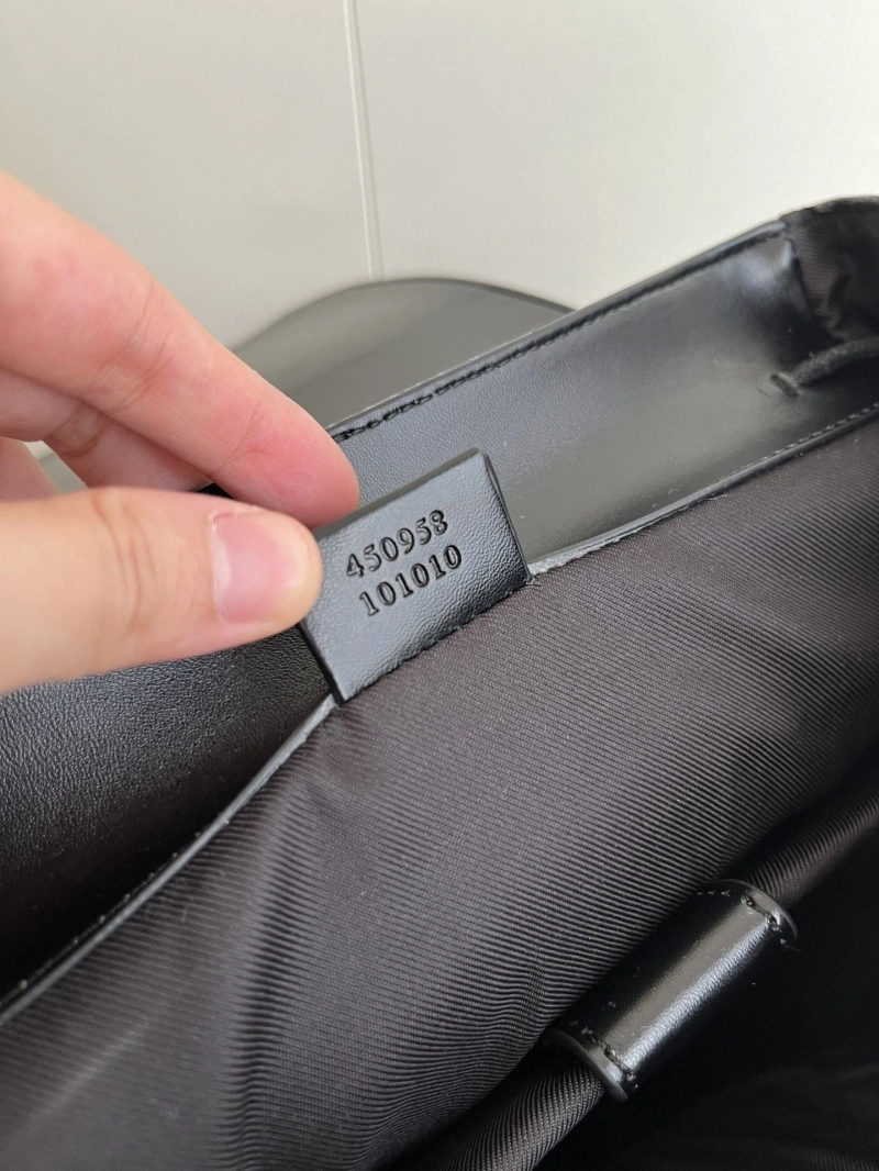 Gucci Backpacks 4189A-0480