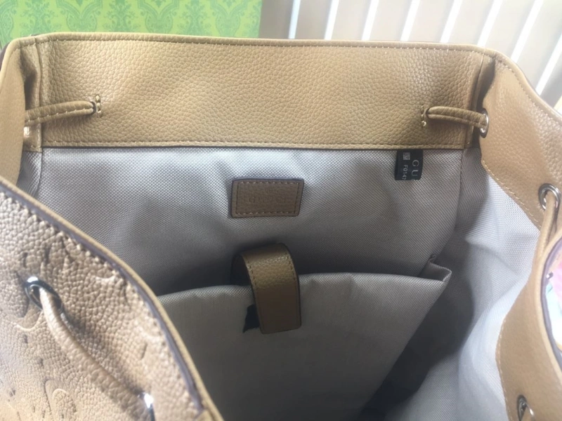 Gucci Backpacks 4189A-0757