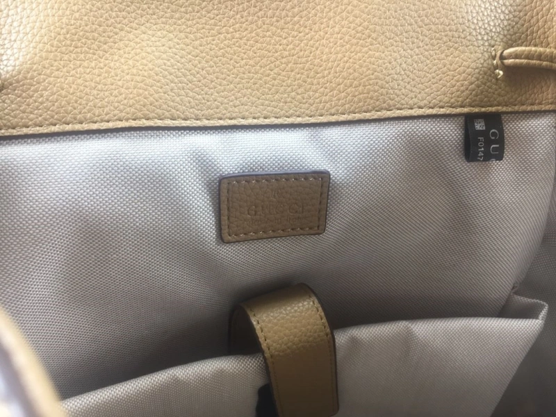 Gucci Backpacks 4189A-0757