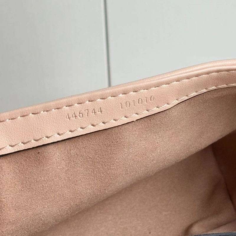 Gucci Satchel Bags 4189A-1103