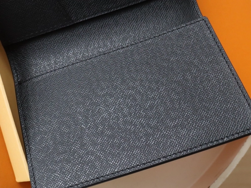 LV Wallets 4192A-0006