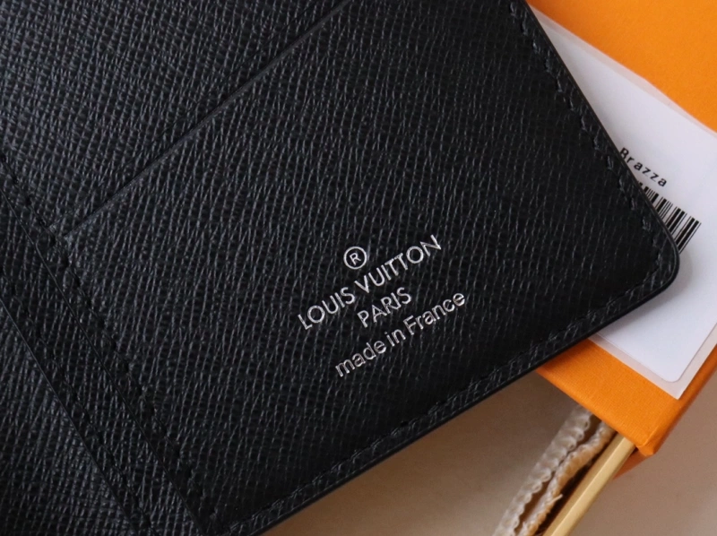 LV Wallets 4192A-0017