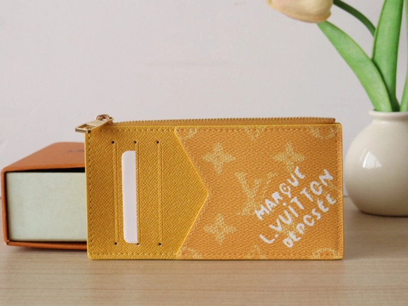 LV Wallets 4192A-0025