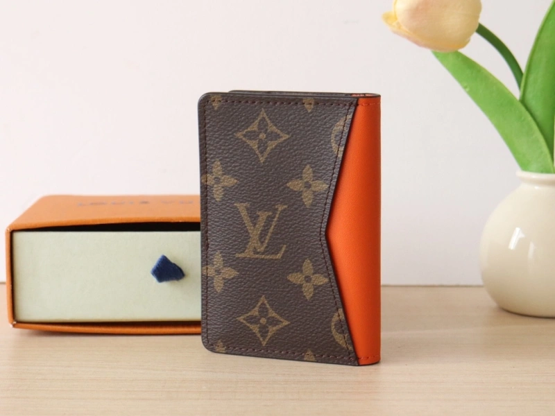 LV Wallets 4192A-0041