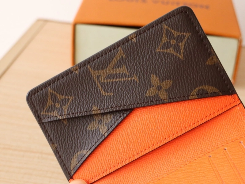 LV Wallets 4192A-0041