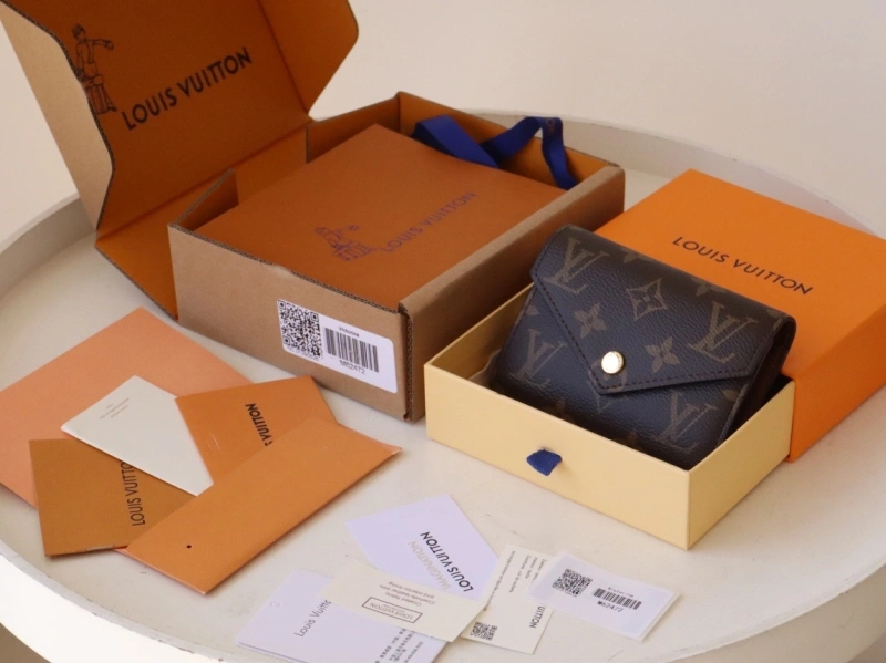 LV Wallets 4192A-0051