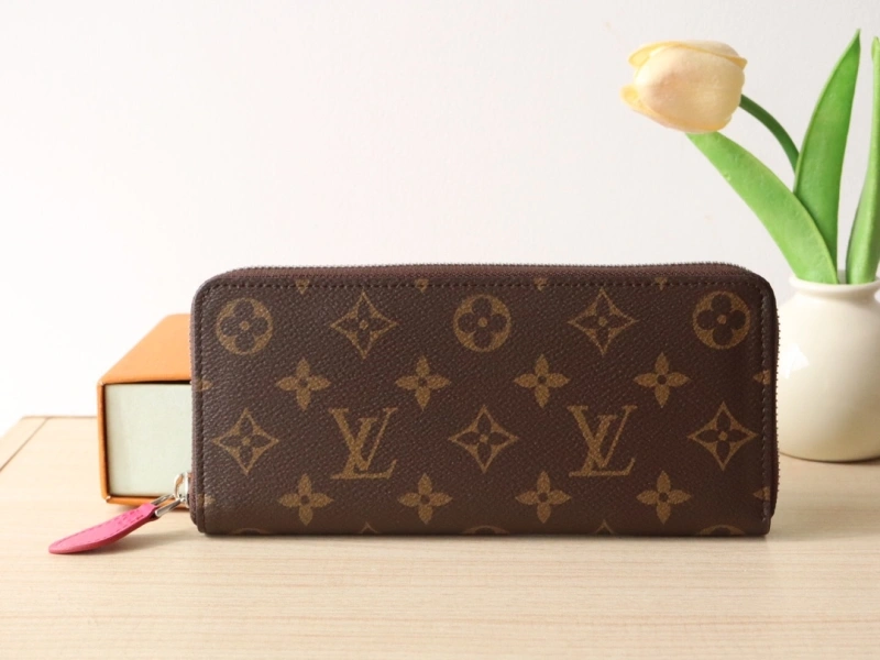LV Wallets 4192A-0073