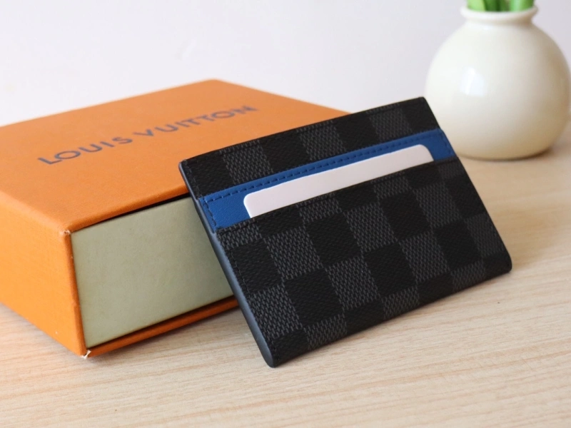 LV Wallets 4192A-0093