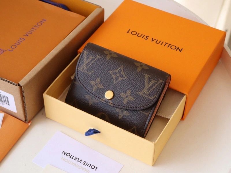 LV Wallets 4192A-0095