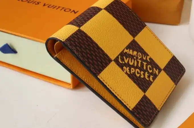 LV Wallets 4192D-0009