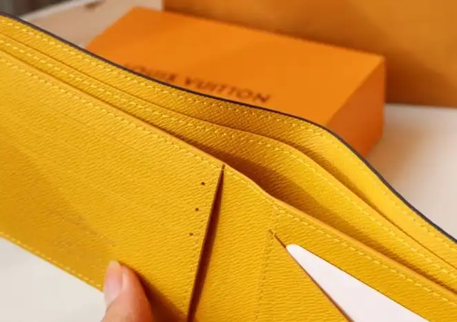 LV Wallets 4192D-0009