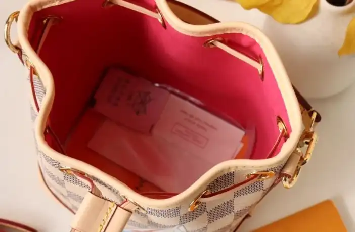 LV Bucket Bags 4192D-0043