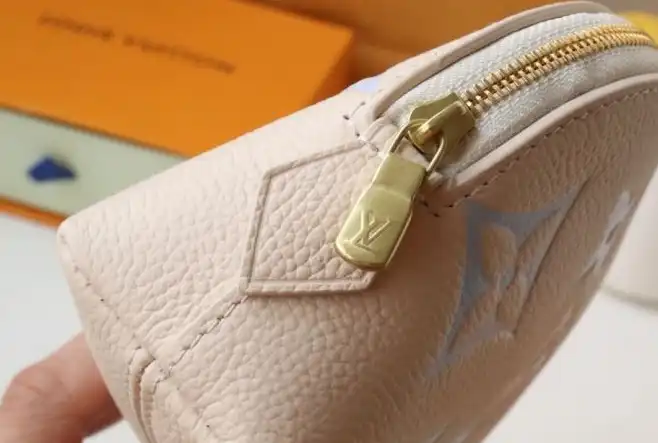 LV Clutch Bags 4192D-0081