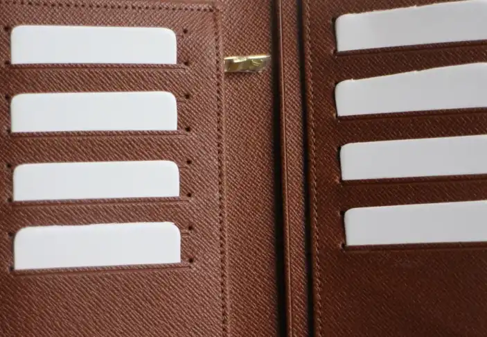 LV Wallets 4192F-0048