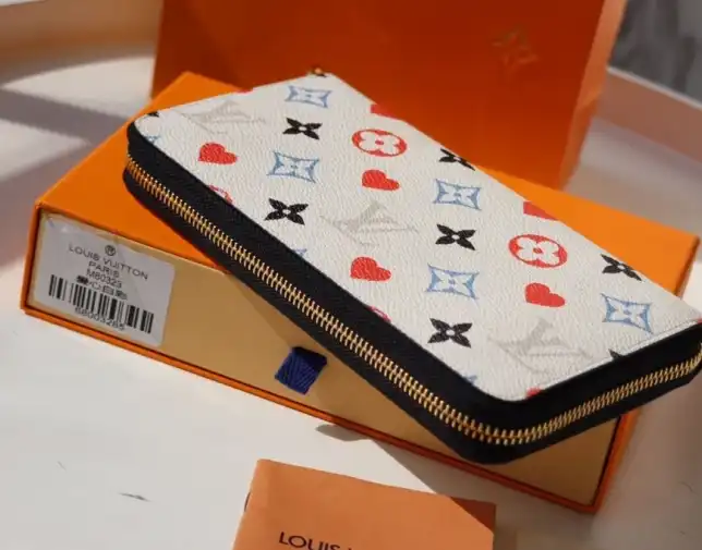 LV Wallets 4192F-0056