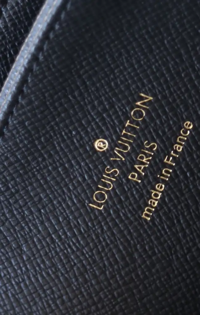 LV Wallets 4192F-0056