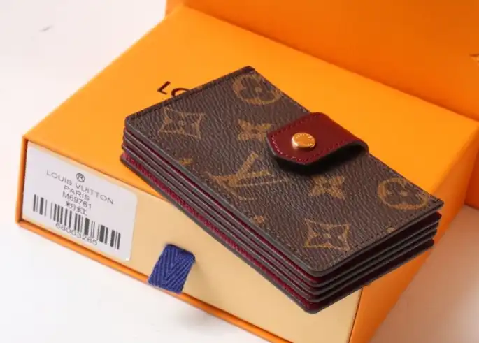 LV Wallets 4192F-0057