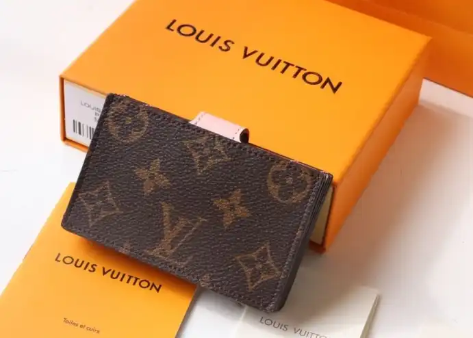 LV Wallets 4192F-0059