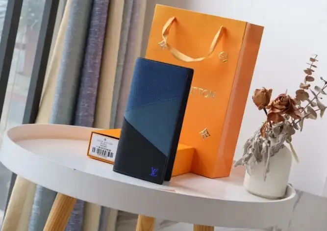 LV Wallets 4192F-0069