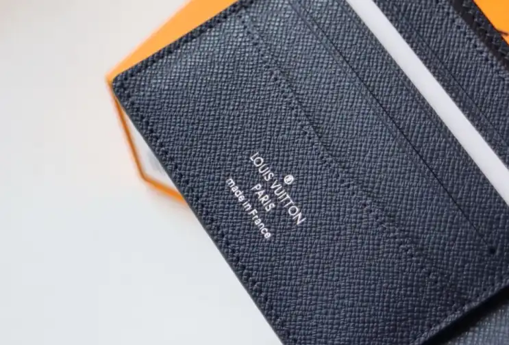 LV Wallets 4192F-0071