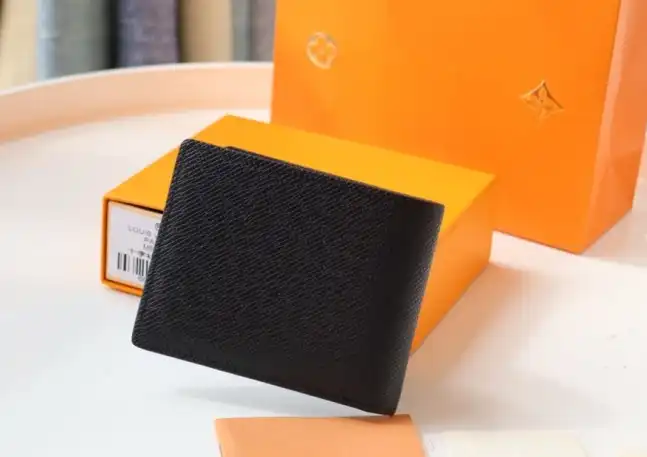 LV Wallets 4192F-0072
