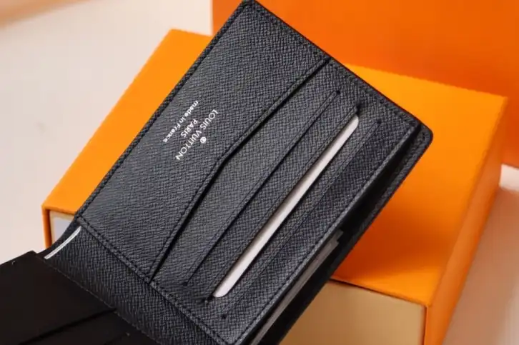 LV Wallets 4192F-0072