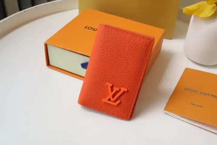 LV Wallets 4192F-0073