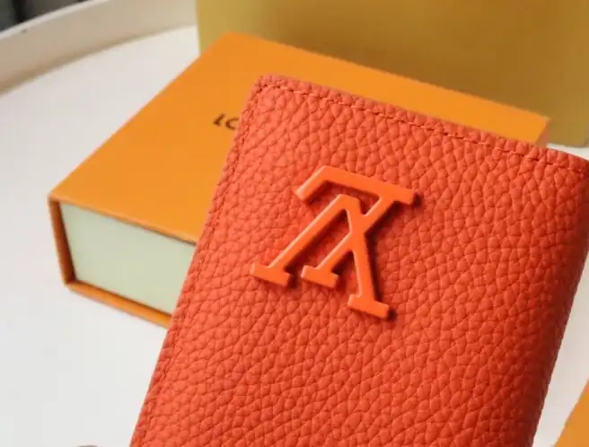 LV Wallets 4192F-0073