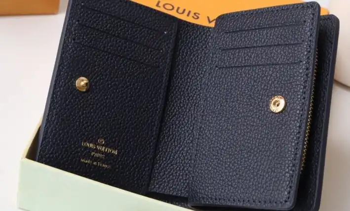 LV Wallets 4192F-0199