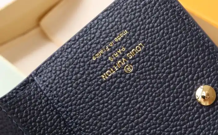 LV Wallets 4192F-0199