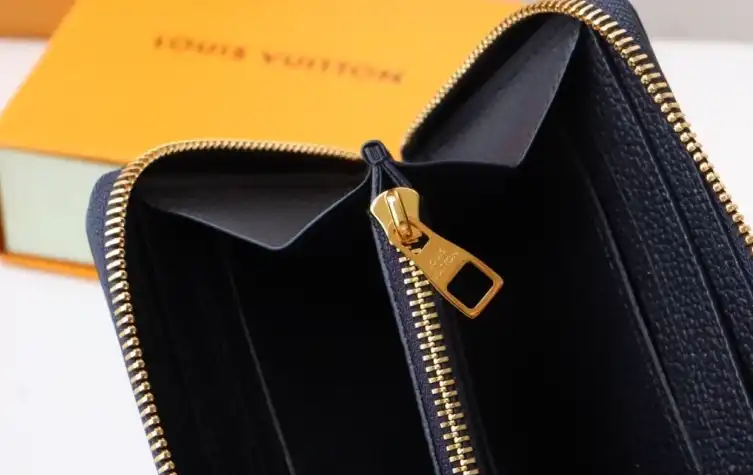 LV Wallets 4192F-0200