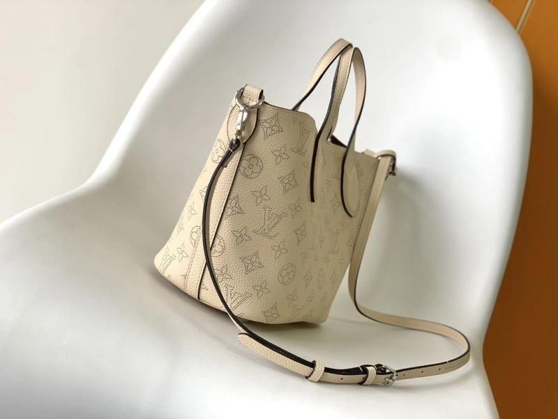 LV Shopping Bags 4194B-0158
