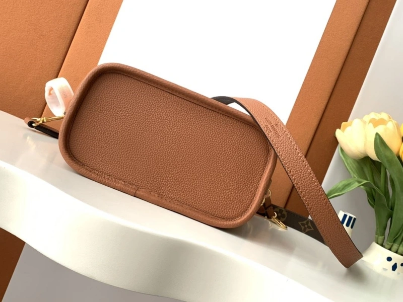 LV Shopping Bags 4194B-0203