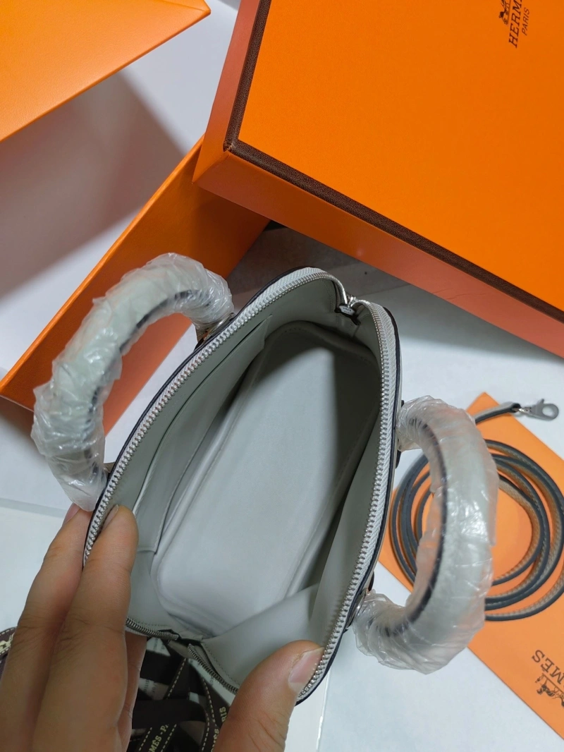 Hermes Top Handle Bags 4197-0186