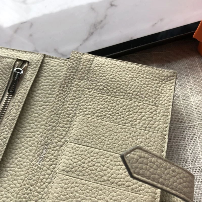 Hermes Wallets 4197-0267