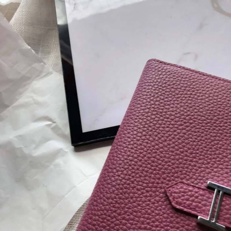 Hermes Wallets 4197-0272