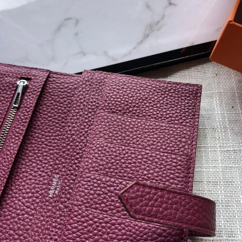 Hermes Wallets 4197-0272