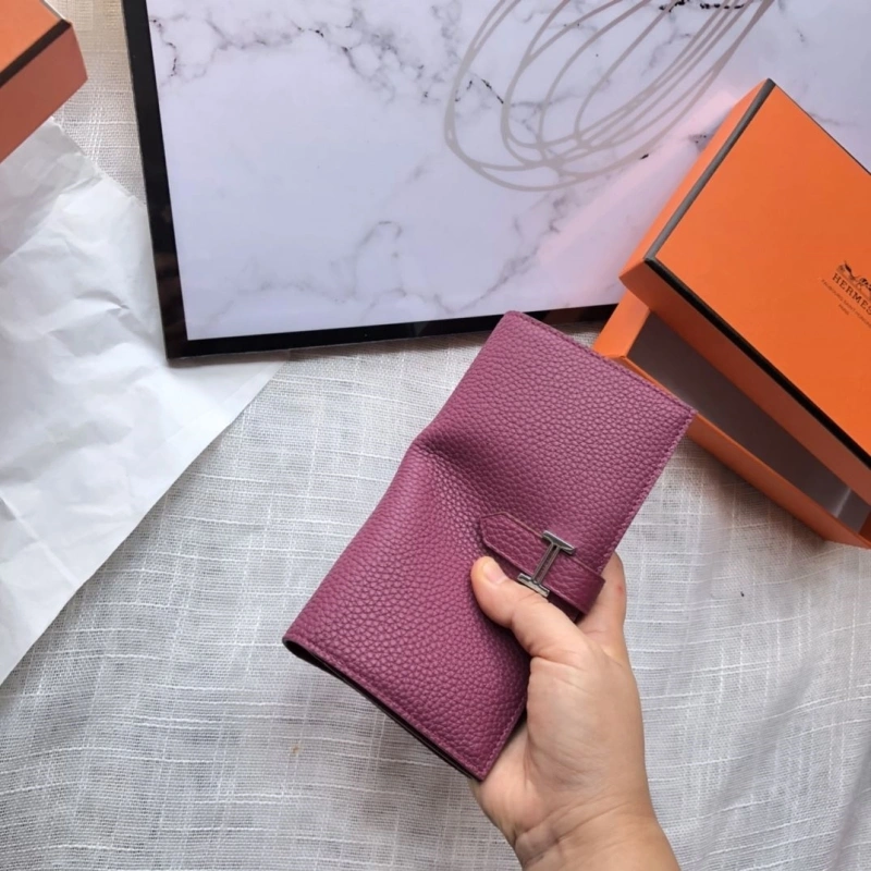 Hermes Wallets 4197-0272