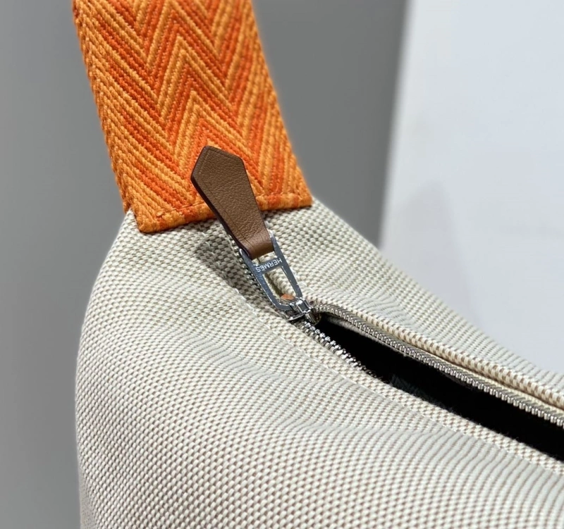 Hermes Cosmetic Bags 4197-0585