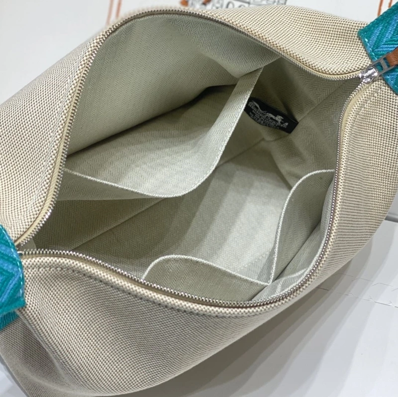 Hermes Cosmetic Bags 4197-0595