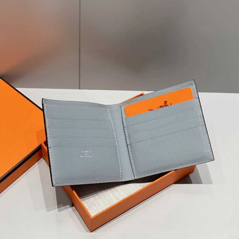 Hermes Wallets 4197-0690