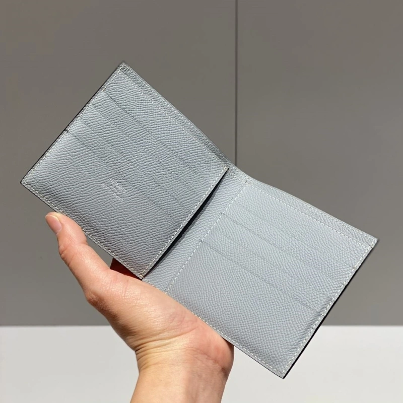 Hermes Wallets 4197-0690