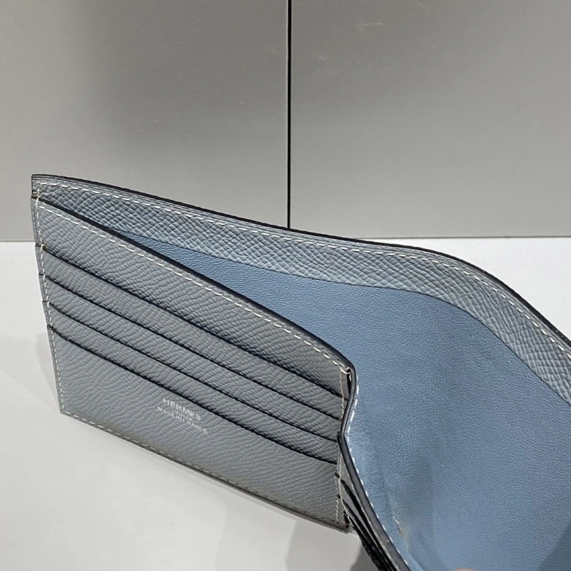 Hermes Wallets 4197-0690