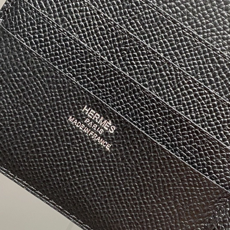 Hermes Wallets 4197-0695