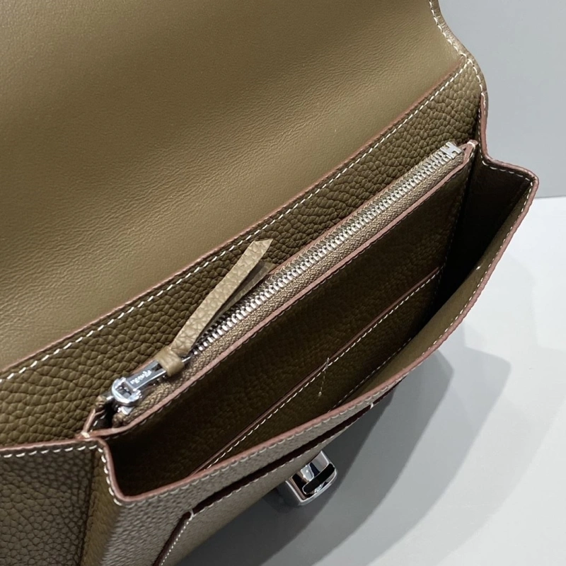 Hermes Wallets 4197-0699